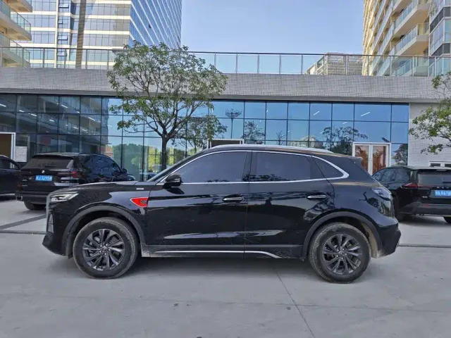 Hongqi HS5 — Фото автомобиля 3