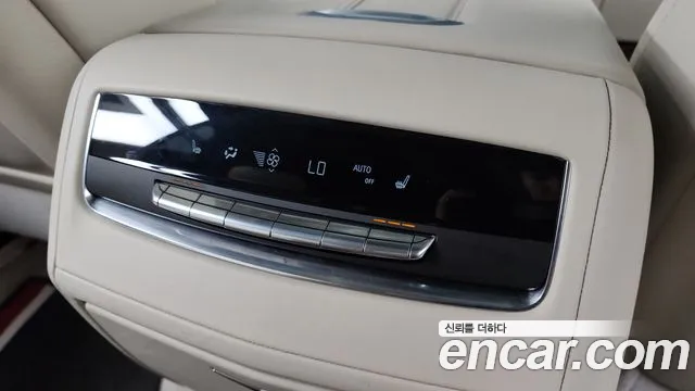 Cadillac Escalade Escalade 5 поколение — Фото автомобиля 15
