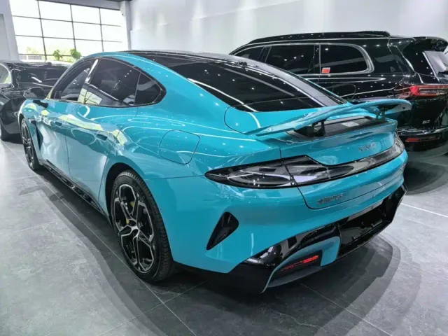 Xiaomi SU7 — Фото автомобиля 4