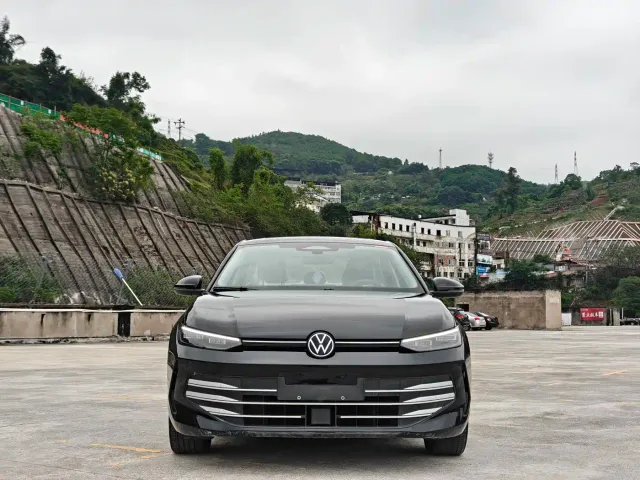Volkswagen Lavida 2025 PRO 1.5L Classic Edition — Фото автомобиля 2