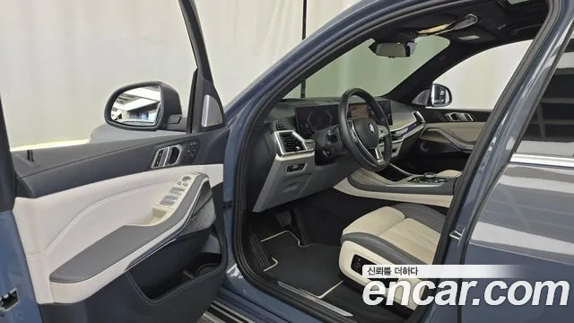 BMW X7 — Фото автомобиля 15