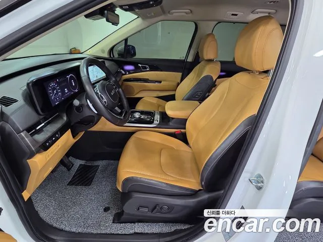 Kia Carnival Generation 4 — Фото автомобиля 11