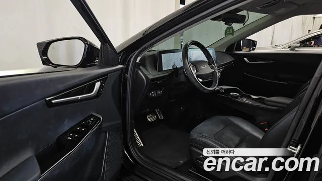 Kia EV6 — Фото автомобиля 15