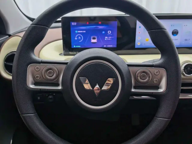 Wuling Bingo — Фото автомобиля 11