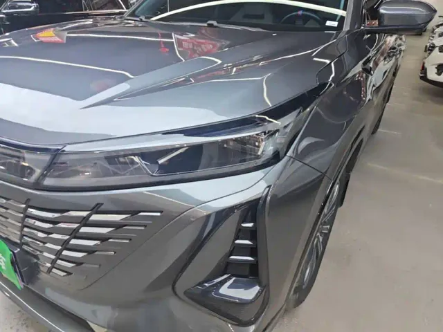 Changan CS75 Plus — Фото автомобиля 23