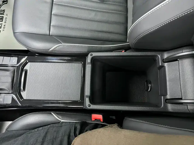 Volkswagen Passat — Фото автомобиля 17