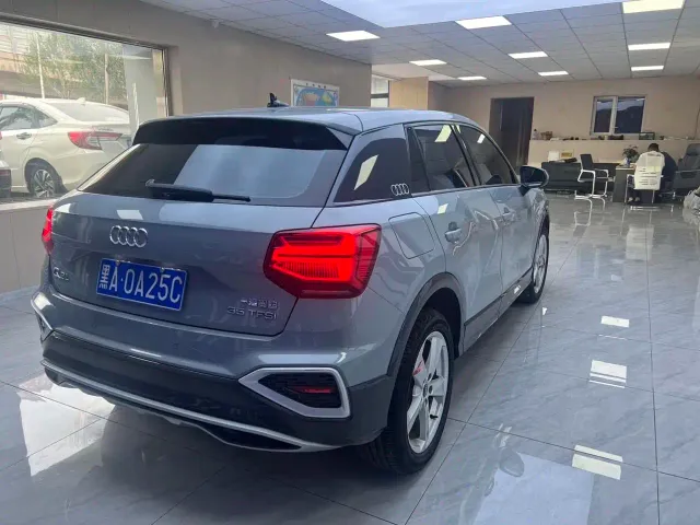 Audi Q2L — Фото автомобиля 5