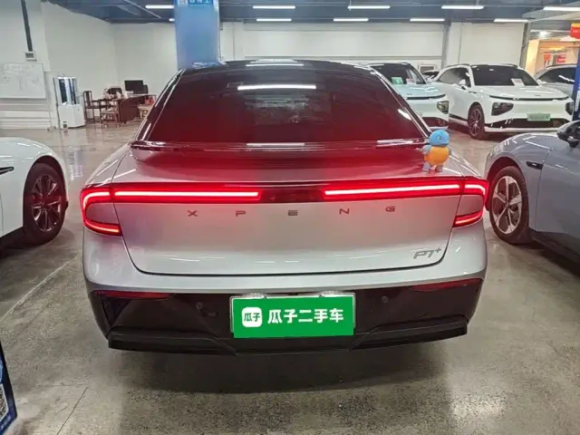 Xpeng P7+ — Фото автомобиля 3