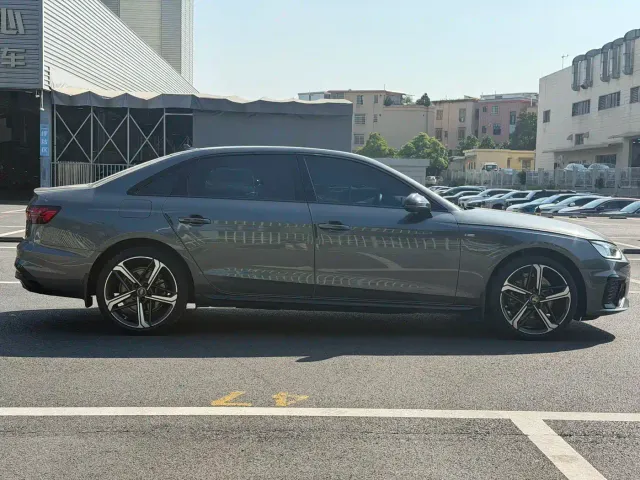 Audi A4L — Фото автомобиля 8