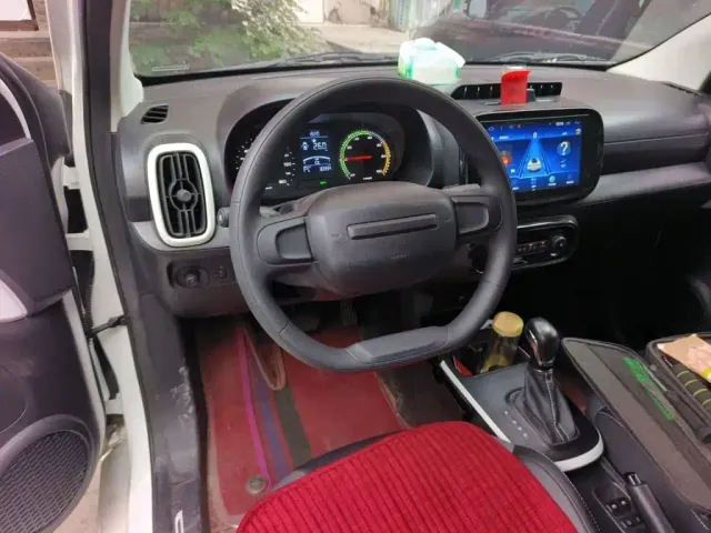 Roewe Clever — Фото автомобиля 2