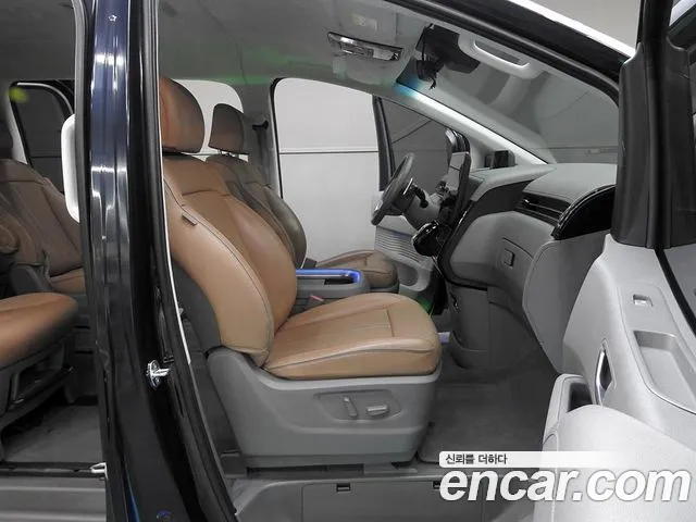 Hyundai Staria — Фото автомобиля 14