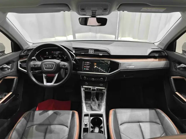 Audi Q3 — Фото автомобиля 12