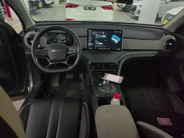 BYD Seal 05 DM-i — Фото автомобиля 9