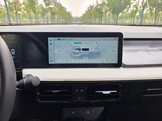 Geely Geometry E Firefly — Фото автомобиля 18