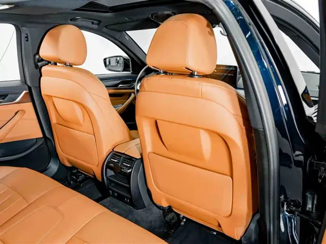 BMW 5 Series — Фото автомобиля 19