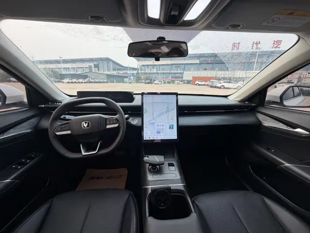 Changan Eado — Фото автомобиля 3