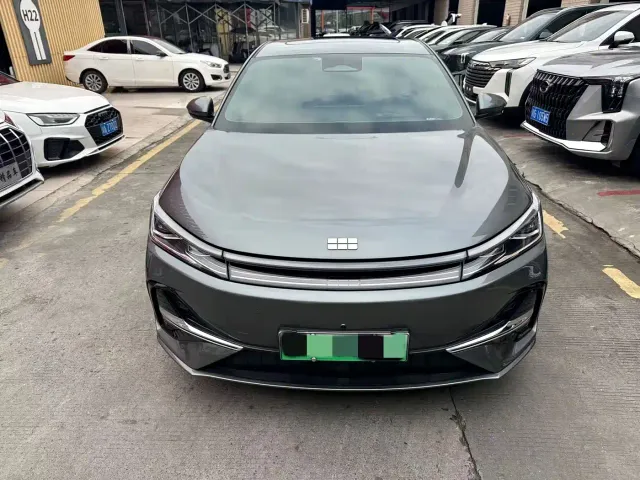 Фотография автомобиля — Geely Galaxy A7