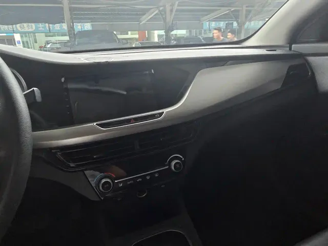 Changan Eado New Energy 2022 Facelift EV460 Smart Ride-hailing Edition (LFP) — Фото автомобиля 6