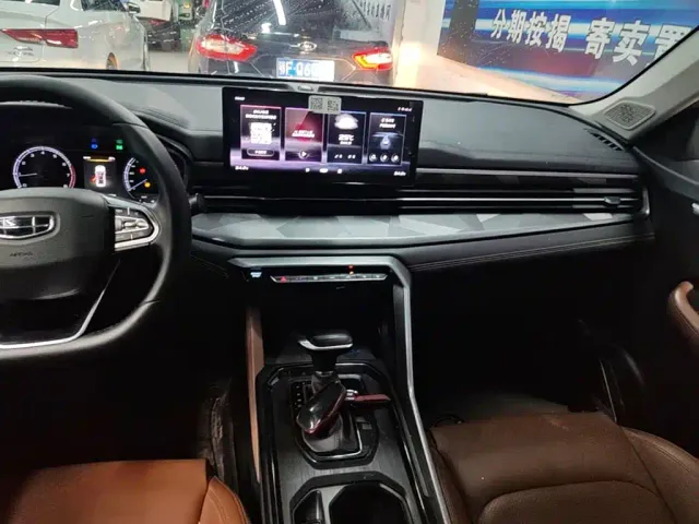 Geely Vision X6 — Фото автомобиля 12