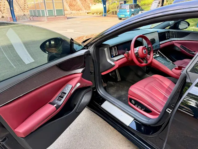 Denza Z9GT — Фото автомобиля 8