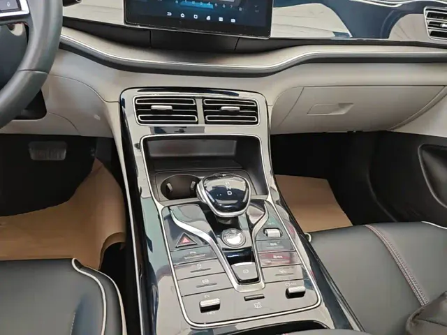 BYD Qin PLUS — Фото автомобиля 13