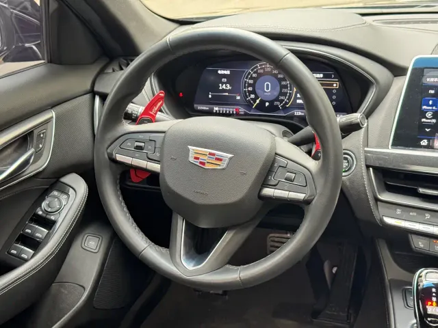 Cadillac CT5 — Фото автомобиля 21