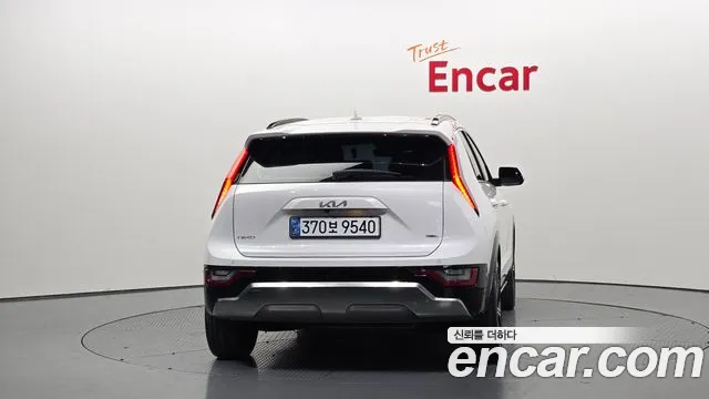 Kia Niro The All New Niro Signature — Фото автомобиля 4