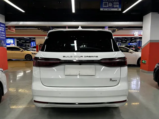 BYD Song MAX — Фото автомобиля 12