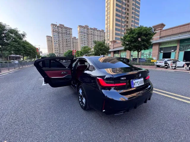 BMW 3 Series — Фото автомобиля 25