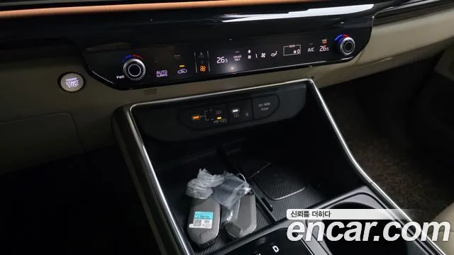 Kia Carnival — Фото автомобиля 25