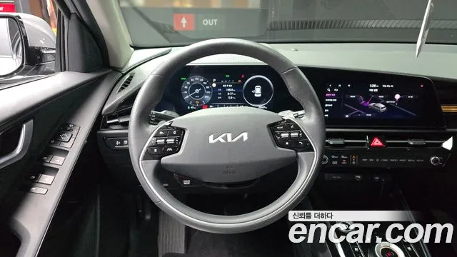 Kia Niro New — Фото автомобиля 13
