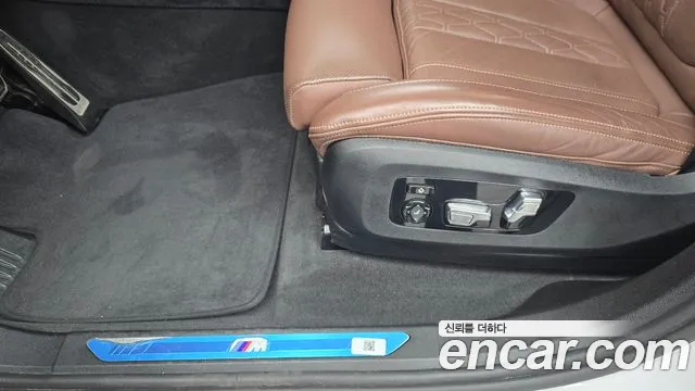 BMW X6 xDrive40i M Sport — Фото автомобиля 8