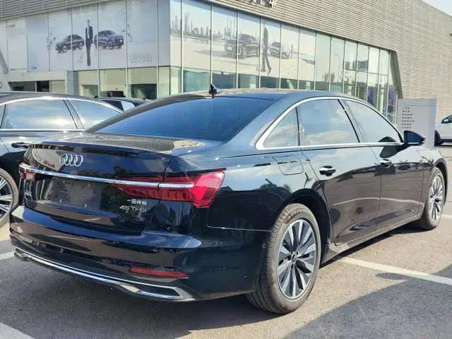 Audi A6L — Фото автомобиля 6