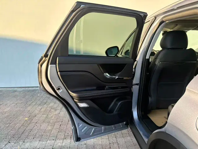 Lincoln Corsair — Фото автомобиля 11