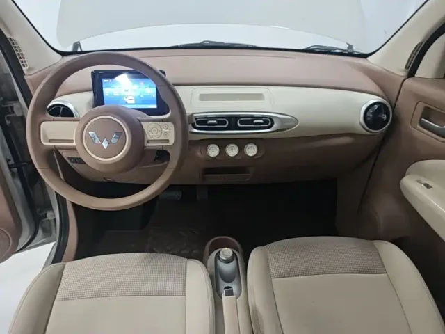 Wuling Hongguang Mini EV — Фото автомобиля 9