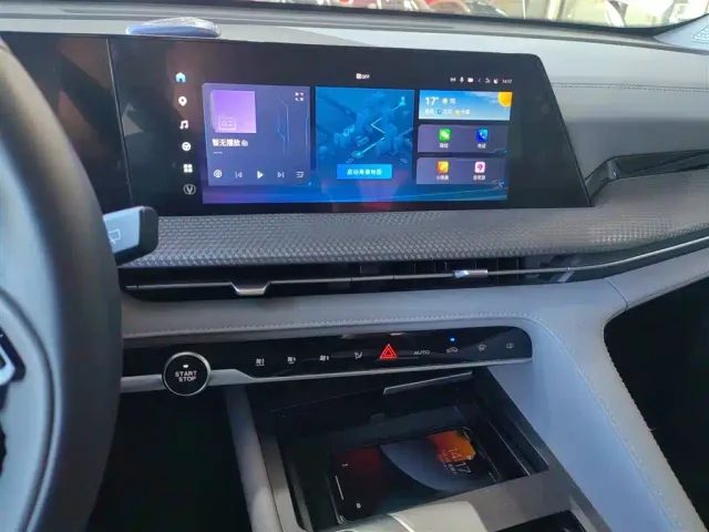 Changan CS75 Plus — Фото автомобиля 9