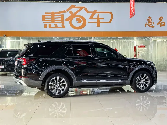 Ford Explorer — Фото автомобиля 21