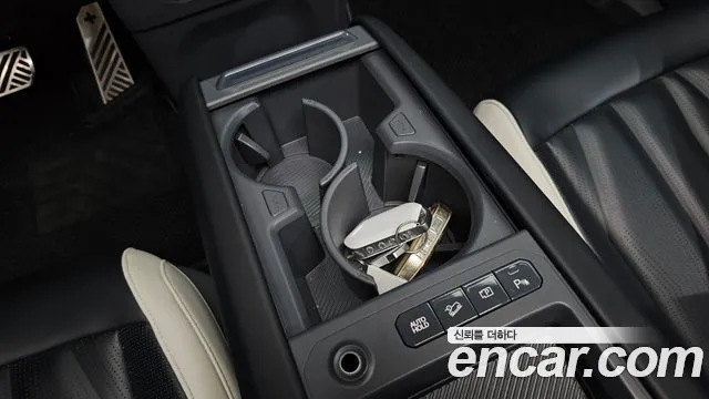 Kia EV9 — Фото автомобиля 9