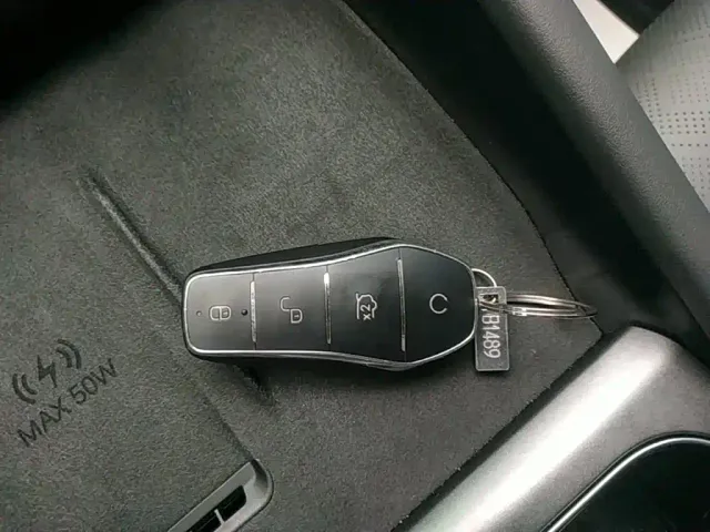 BYD Yuan PLUS — Фото автомобиля 8