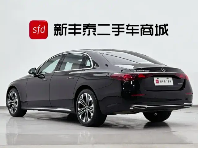 Mercedes-Benz E-Class — Фото автомобиля 6