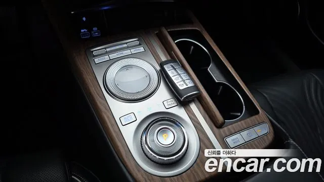 Genesis G80 Бензин 3.5 турбо AWD — Фото автомобиля 9