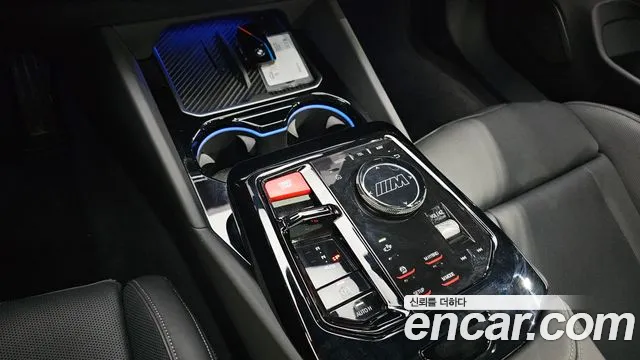 BMW M5 — Фото автомобиля 12