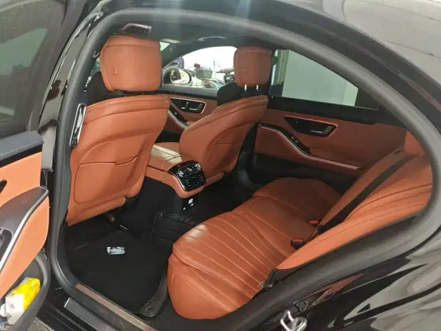 Mercedes-Benz S-Class — Фото автомобиля 8