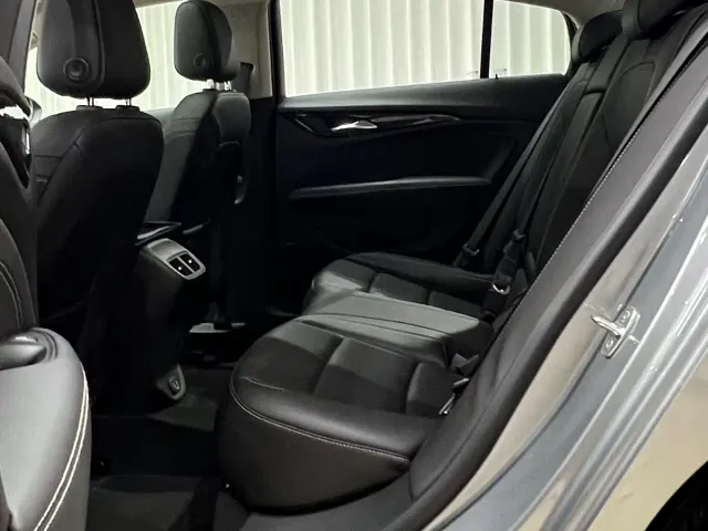 Buick Regal — Фото автомобиля 11