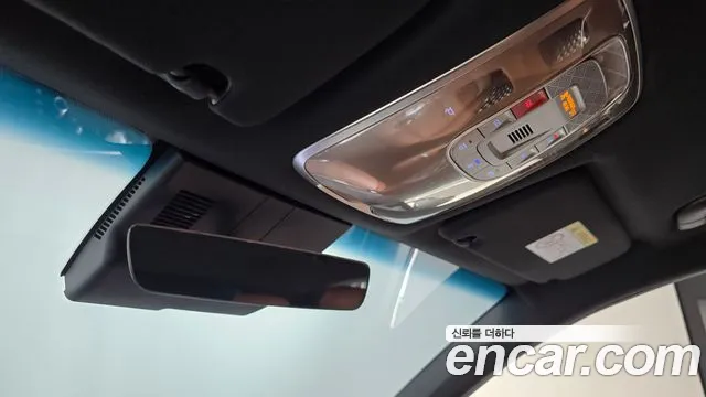 Genesis GV70 — Фото автомобиля 26