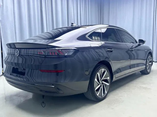 Volkswagen Lamando — Фото автомобиля 20