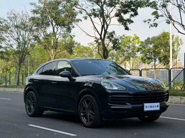Porsche Cayenne — Фото автомобиля 3