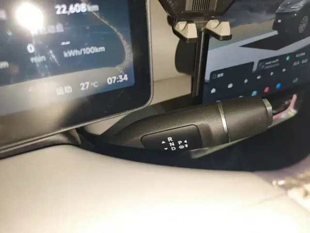 Leapmotor B10 — Фото автомобиля 13