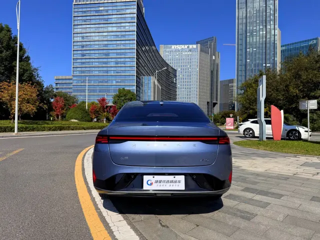 Xpeng P5 — Фото автомобиля 7