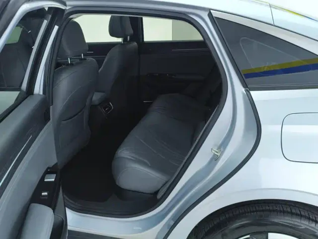 Geely Galaxy L6 — Фото автомобиля 11